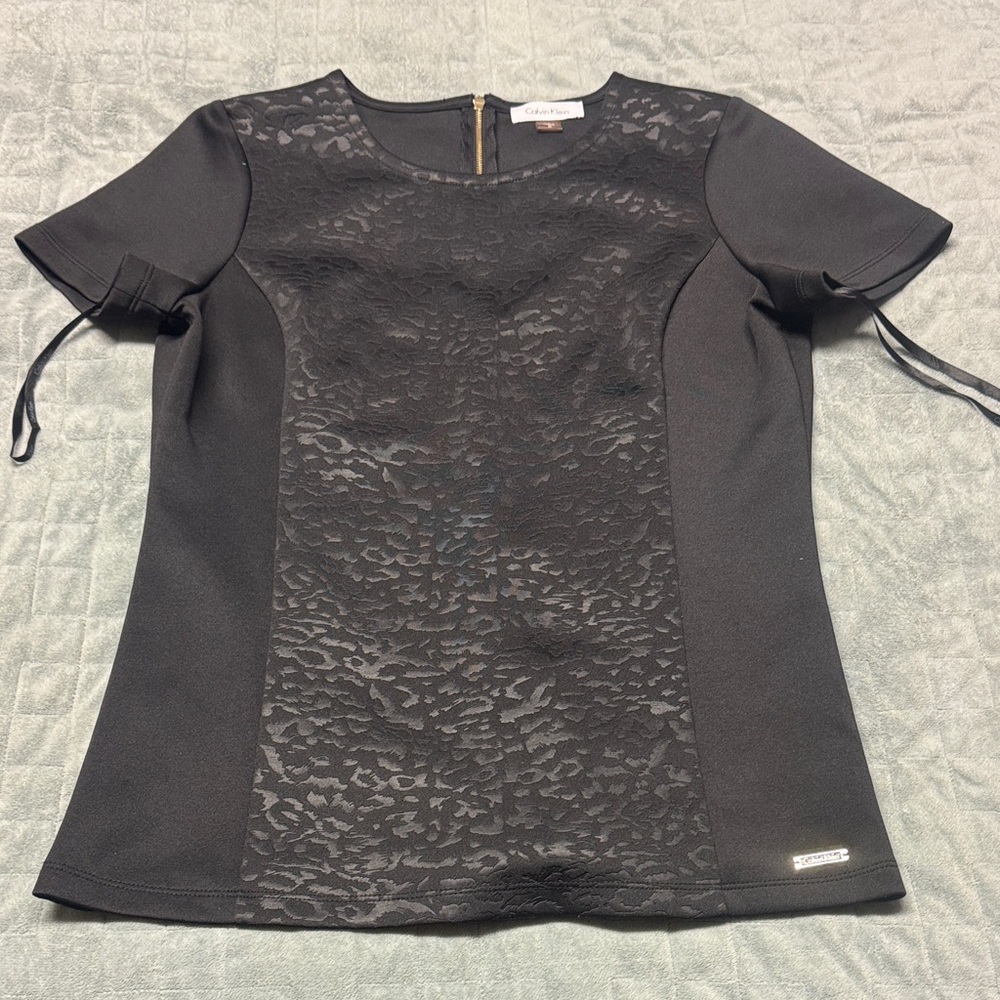 Calvin Klein Short-Sleeve Top, Black, Leopard Print, Polyester, Size M